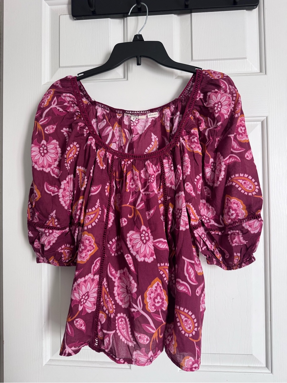 Women's Floral Puff-Sleeve Blouse in Berry Pink